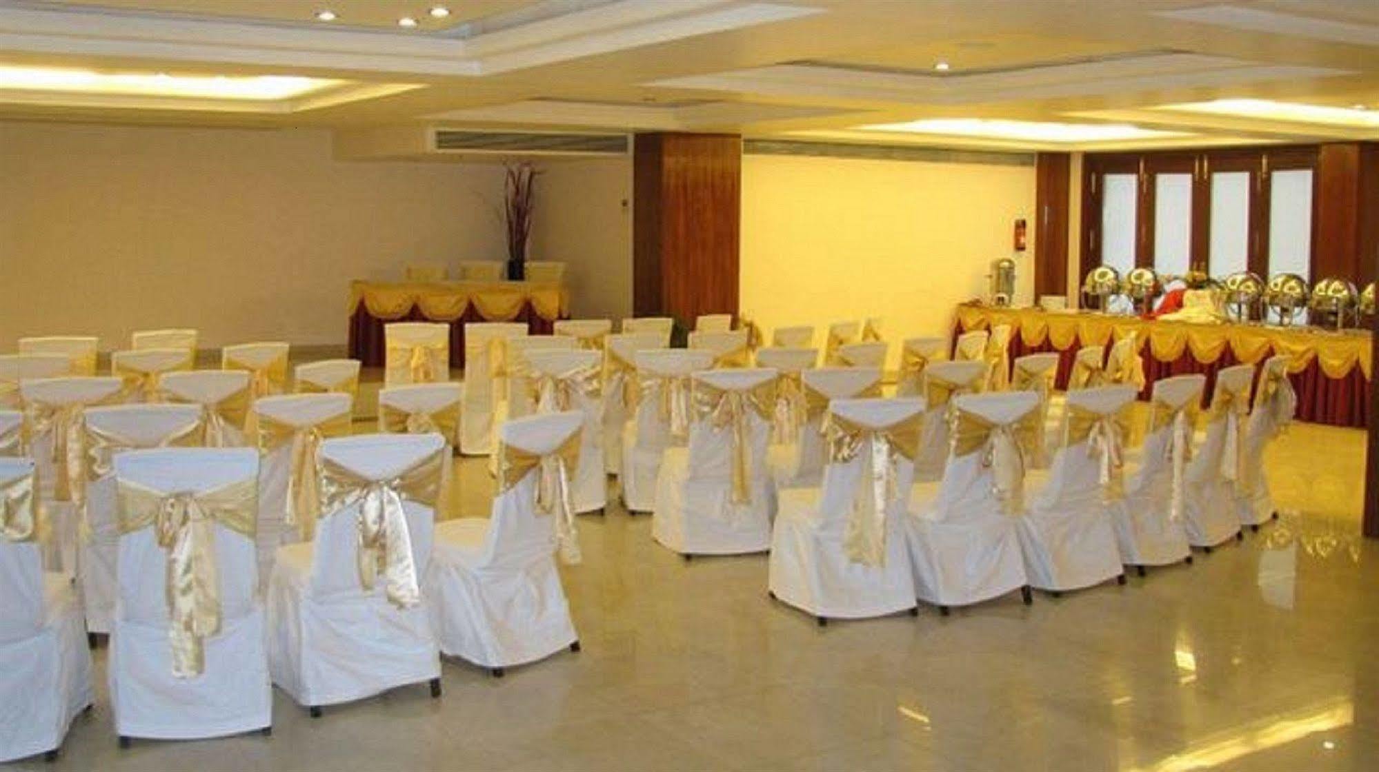 Hotel Citrine Bangalore Esterno foto